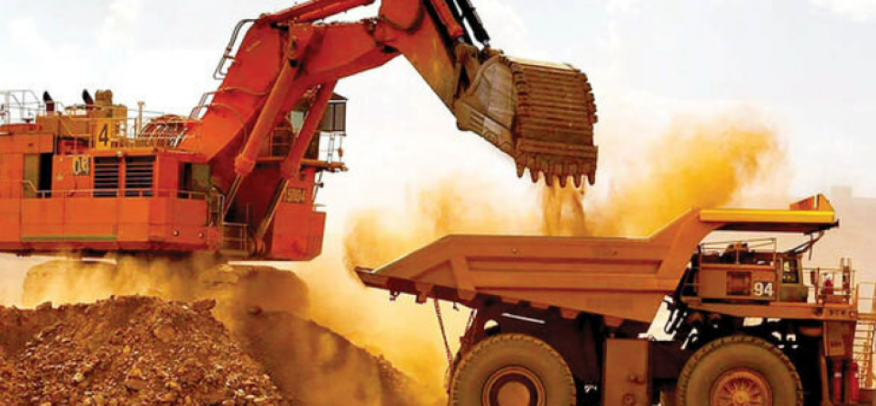 01_How to Choose the Perfect Heavy Machinery for Your Mining Project